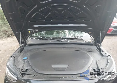 2023 Volvo Xc40 Recharge Pure Electric Twin Plus z USA, uszkodzony, nr VIN YV4ED3UL4P2090667